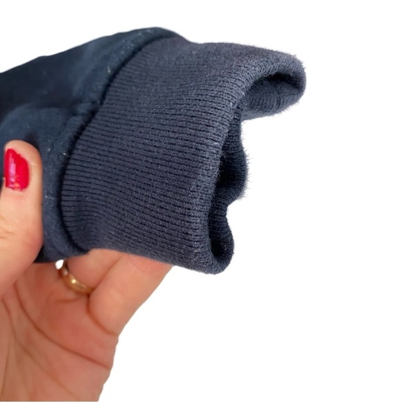 Vintage Red Tag Brand Sweatshirt Mens Medium Unisex Pullover Crewneck Flag Bear - Picture 14 of 14